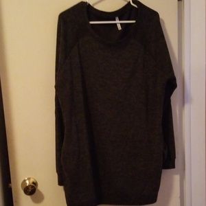 Acting Pro 3X Black Sweatshirt